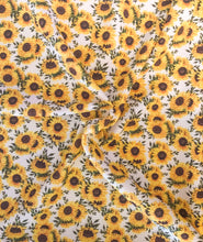 Load image into Gallery viewer, Sunflower (CH)