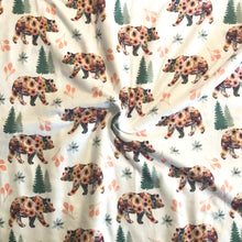 Load image into Gallery viewer, Floral Bear- white (EE)