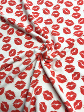 Load image into Gallery viewer, Kisses(PG)