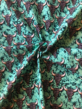 Load image into Gallery viewer, Leopard skull on turquoise (RD)
